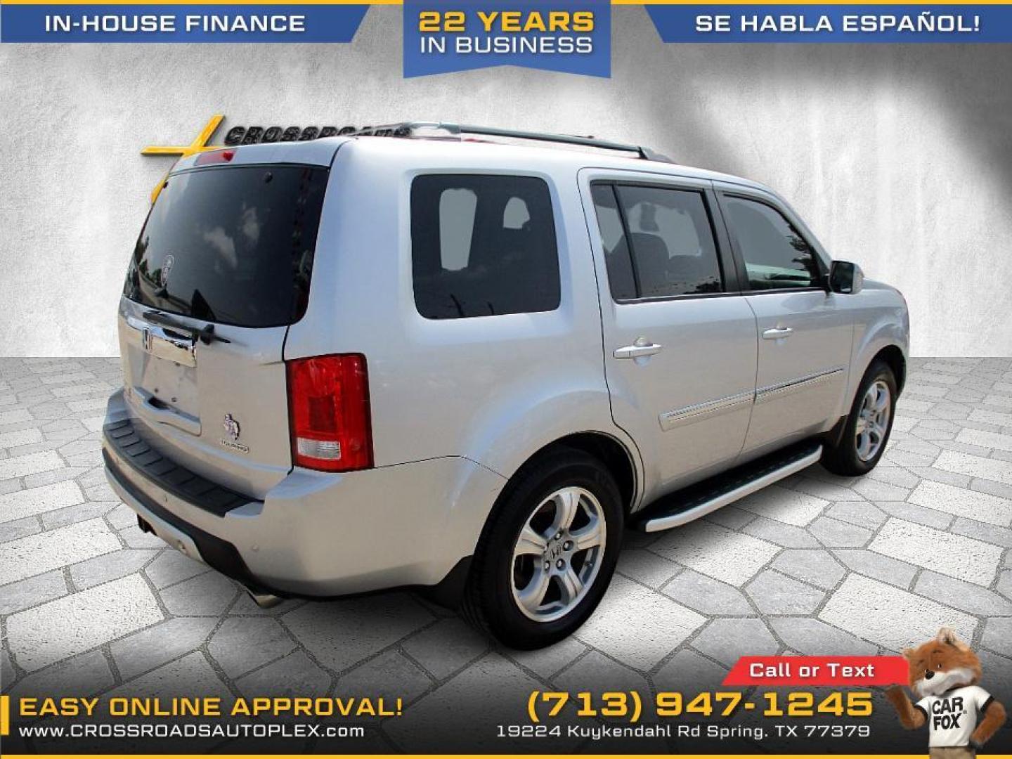 2011 SILVER /GRAY HONDA PILOT Touring 2WD 5-Spd AT with DVD (5FNYF3H9XBB) with an 3.5L V6 SOHC 24V engine, 5-SPEED AUTOMATIC transmission, located at 19224 Kuykendahl Rd, Spring, TX, 77379, (713) 947-1245, 30.049259, -95.491402 - WE IN HOUSE FINANCE, CALL US AT 713-947-1245 - Photo#3