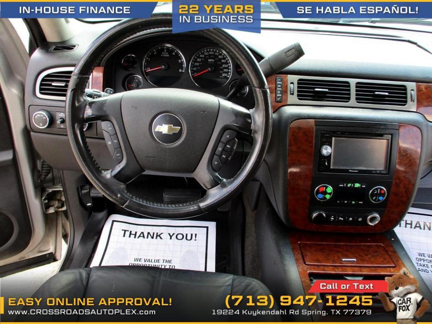 2008 SILVER /GRAY CHEVROLET SUBURBAN LTZ 1500 4WD (3GNFK16338G) with an 5.3L V8 OHV 16V FFV engine, 6-SPEED AUTOMATIC transmission, located at 19224 Kuykendahl Rd, Spring, TX, 77379, (713) 947-1245, 30.049259, -95.491402 - Photo#11