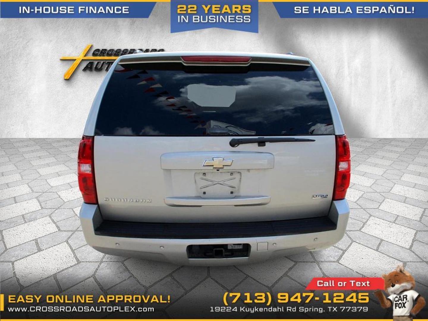 2008 SILVER /GRAY CHEVROLET SUBURBAN LTZ 1500 4WD (3GNFK16338G) with an 5.3L V8 OHV 16V FFV engine, 6-SPEED AUTOMATIC transmission, located at 19224 Kuykendahl Rd, Spring, TX, 77379, (713) 947-1245, 30.049259, -95.491402 - Photo#3